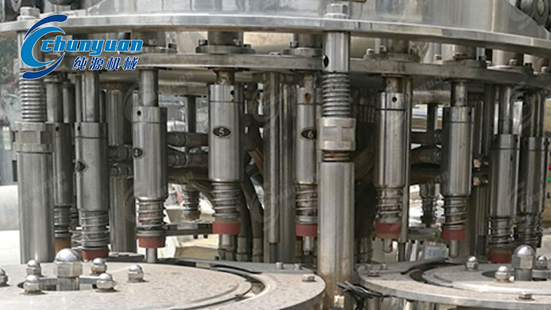 自动易拉罐啤酒灌装设备 自动易拉罐啤酒灌装设备